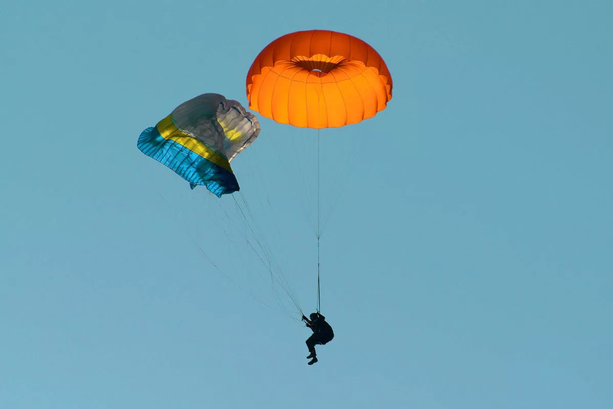 картинки фонарика очков солнцезащитные валенки парашюты